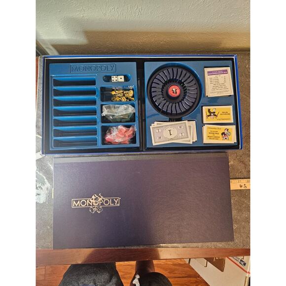 Monopoly Deluxe Long Box Edition Board Game 1995 New In Box - Picture 2 of 4